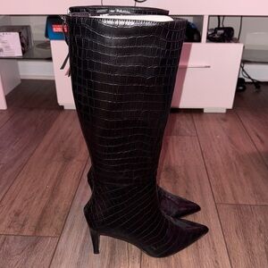 Black fashion nova boots size 9